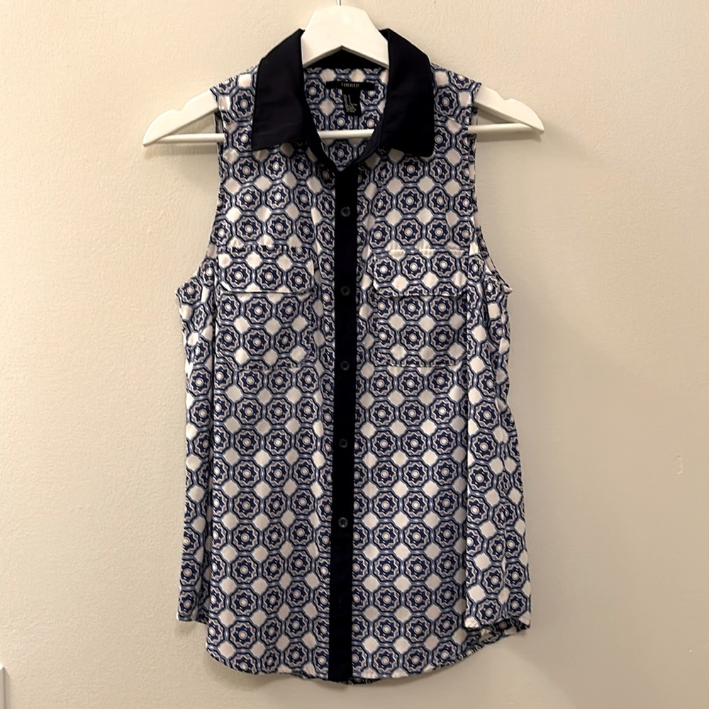 Sleeveless top